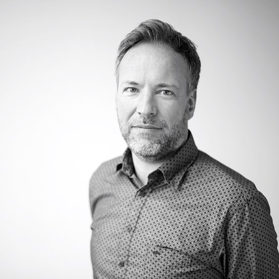 Image missing description