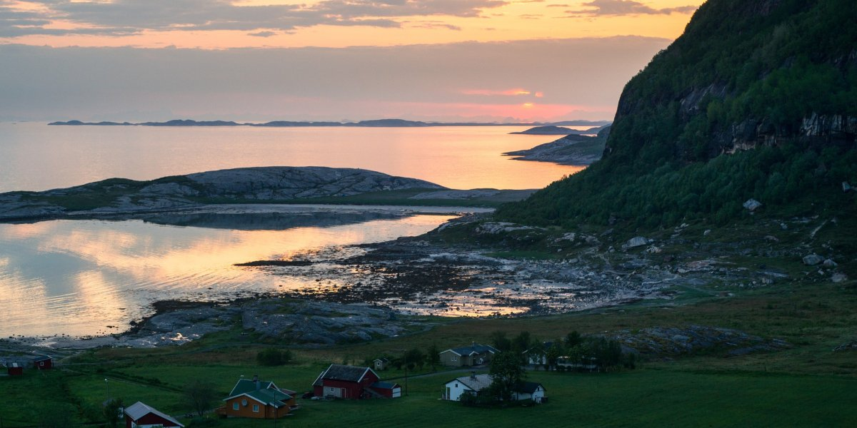 Image missing description